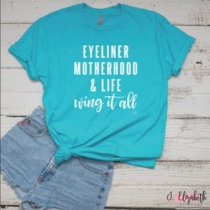 🌸 Women’s Graphic T Shirt (Boutique item)